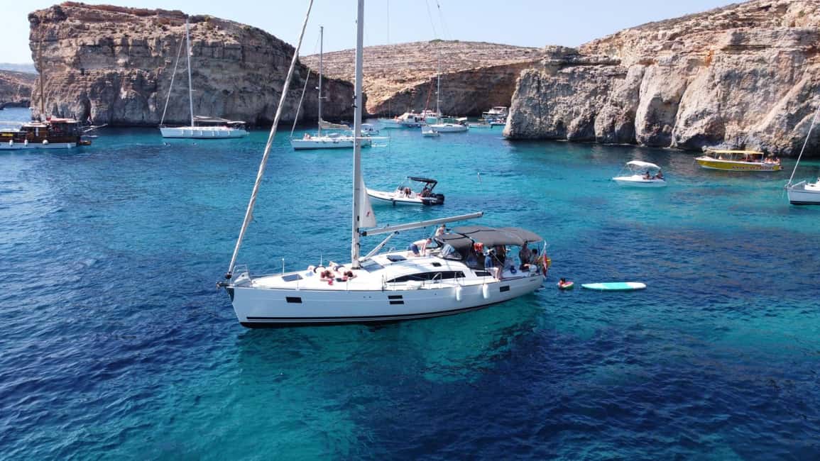 bild nr.4 av Från Valletta: Heldags privat charter på en segelbåt aktivitet i Malta, uppladdad av arrangören