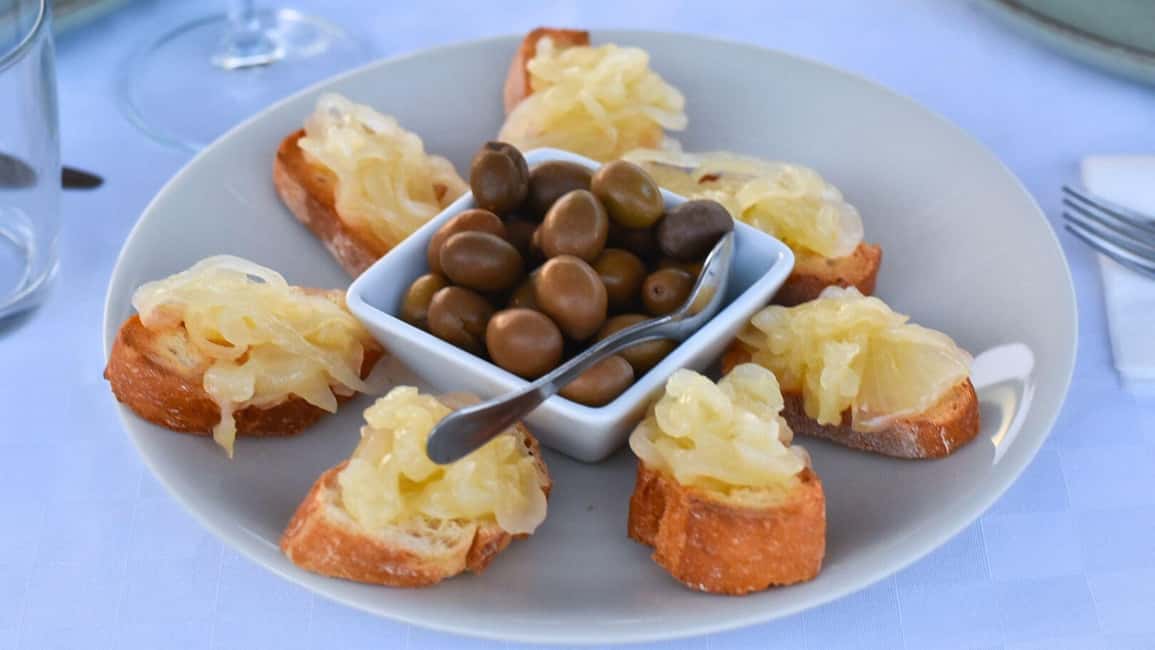 Immagine nº 9 di Alghero: degustazione vini con aperitivo locale in vigna attività a Alghero, caricata dal fornitore