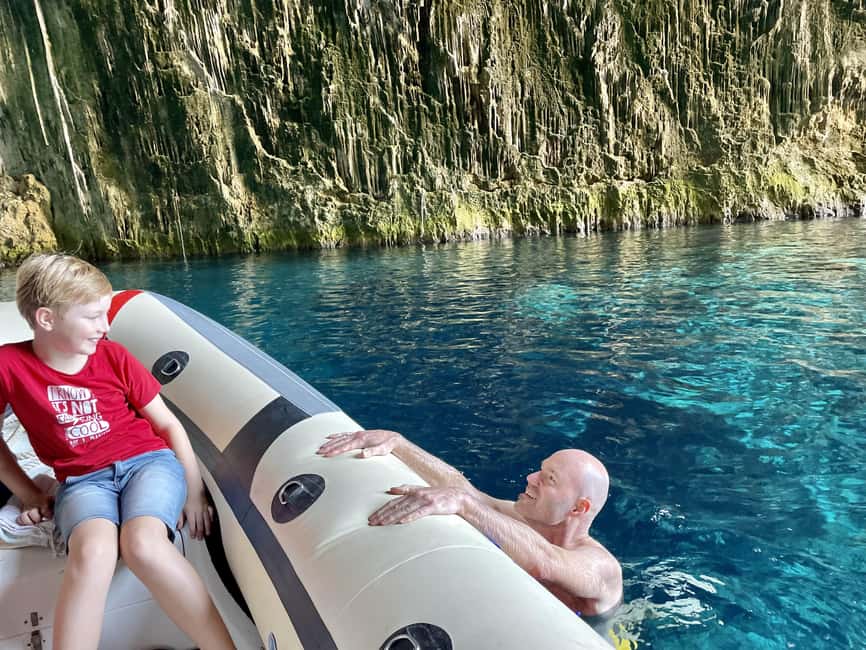 Bild Nr. 27 von Vlorë: Sazan Insel, Haxhi Ali Höhle und Karaburun Bootstour Aktivität in Kreis Vlora, hochgeladen vom Anbieter