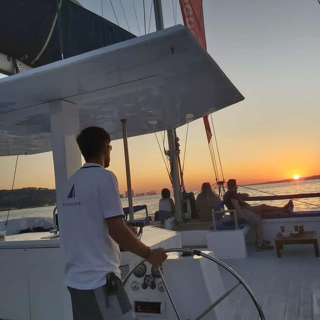 Image N°30 de Lisbonne : croisière de 1 ou 2 heures sur le Tage activité à Portugal, publiée par le prestataire