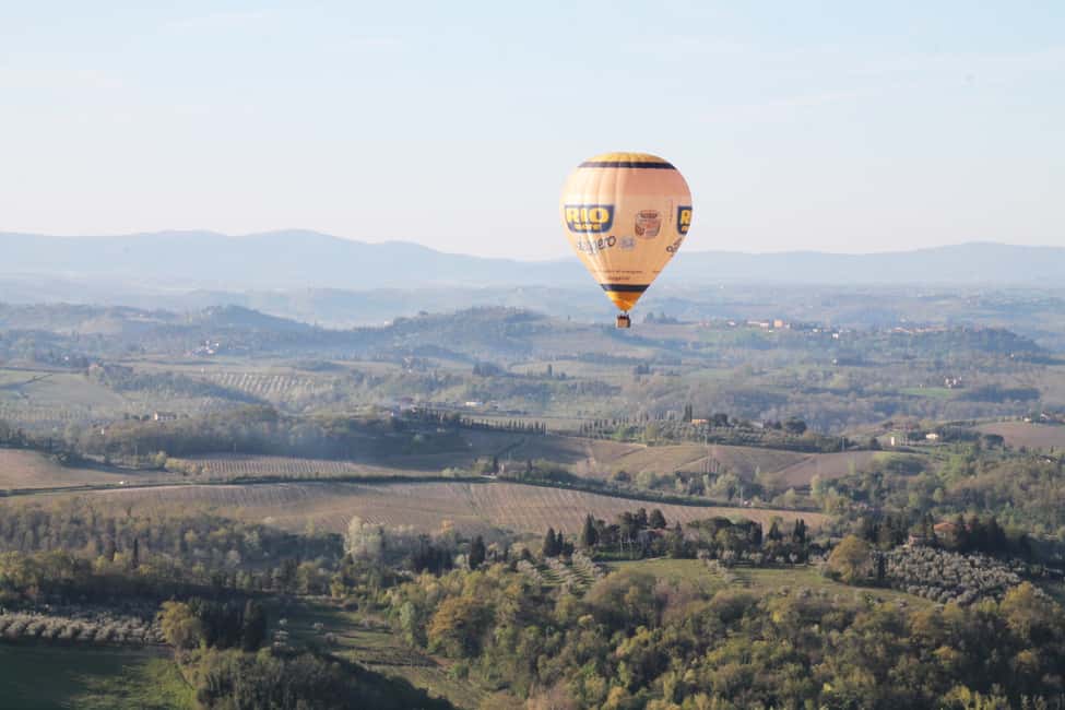 Immagine nº 8 di Siena: Volo in mongolfiera sulla Toscana con un bicchiere di vino attività a Siena, caricata dal fornitore