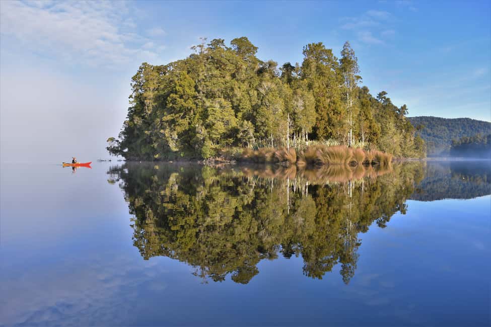 image n.5 of Franz Josef: 3-Hour Kayak Tour on Lake Mapourika activity in Franz Josef Town, uploaded by supplier