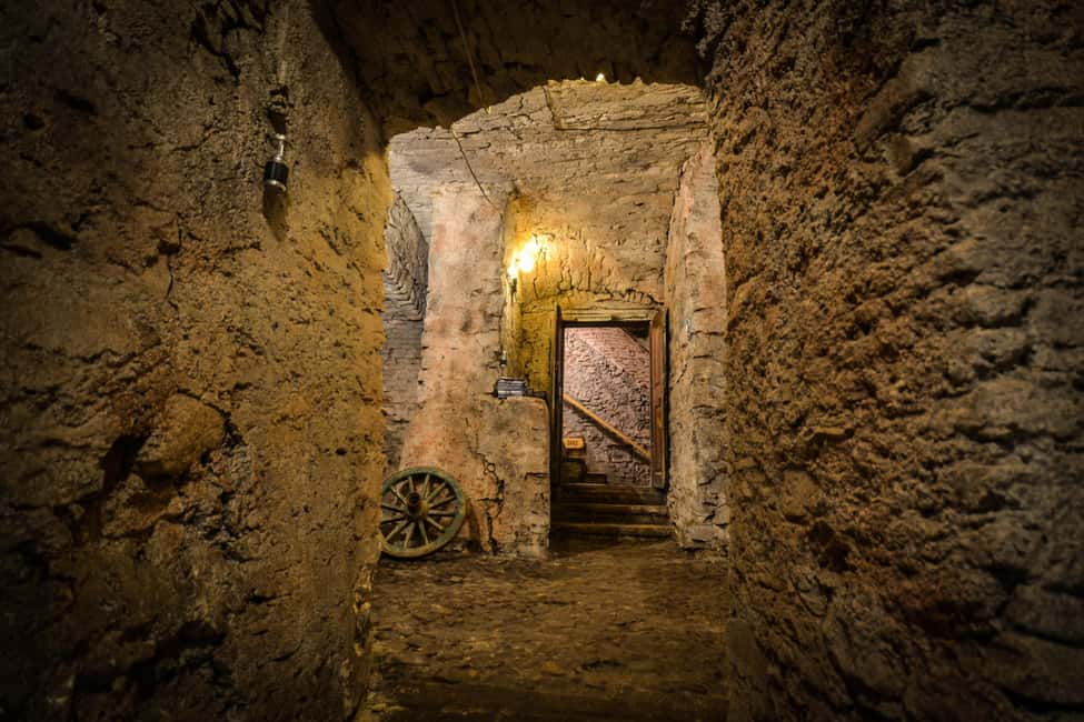 Bild Nr. 35 von Prag: Altstadt, mittelalterlicher Untergrund & Dungeon History Tour Aktivität in Prag, hochgeladen vom Anbieter