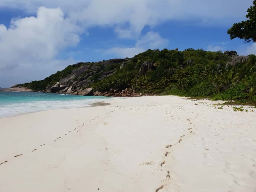 image n.25 of Praslin: Sister & Coco Island Full-Day Cruise and Creole BBQ activity in Mahé, uploaded by supplier