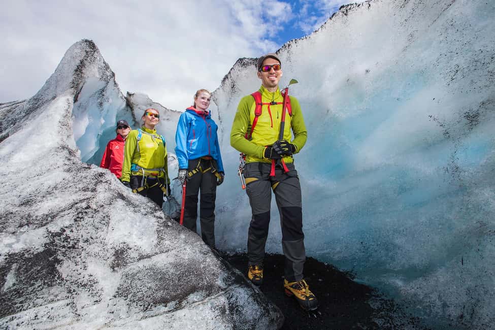 imagen n.º 3 de Sólheimajökull: Excursión guiada por el glaciar actividad en Suðurland, subida por el proveedor