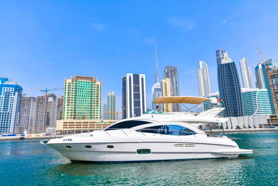 afbeelding n.3 van Dubai: Marina Privé Luxe Jacht Tour activiteit in Dubai, geüpload door aanbieder
