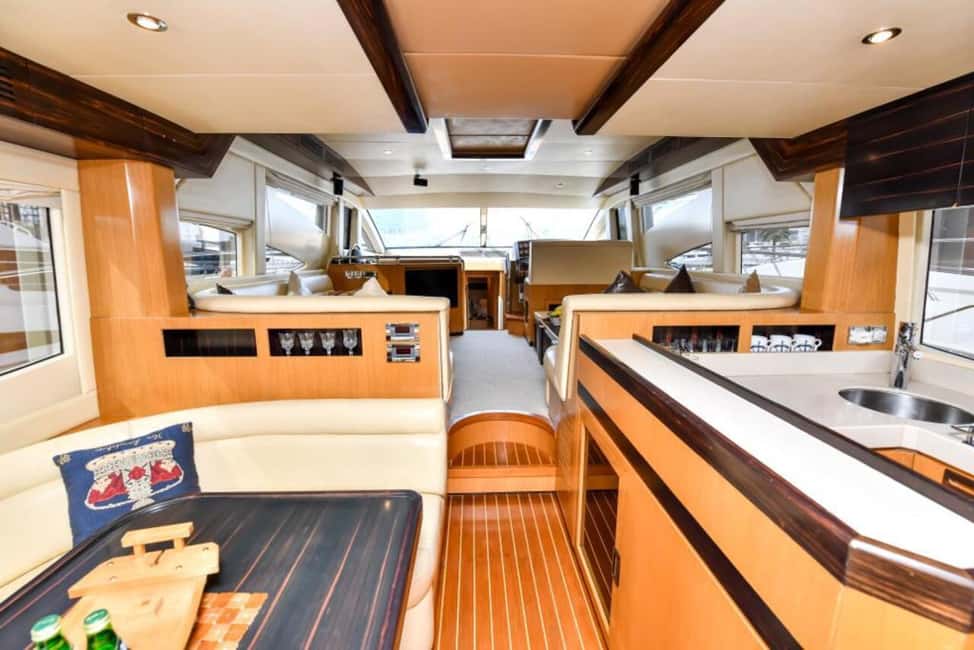 afbeelding n.7 van Dubai: Marina Privé Luxe Jacht Tour activiteit in Dubai, geüpload door aanbieder