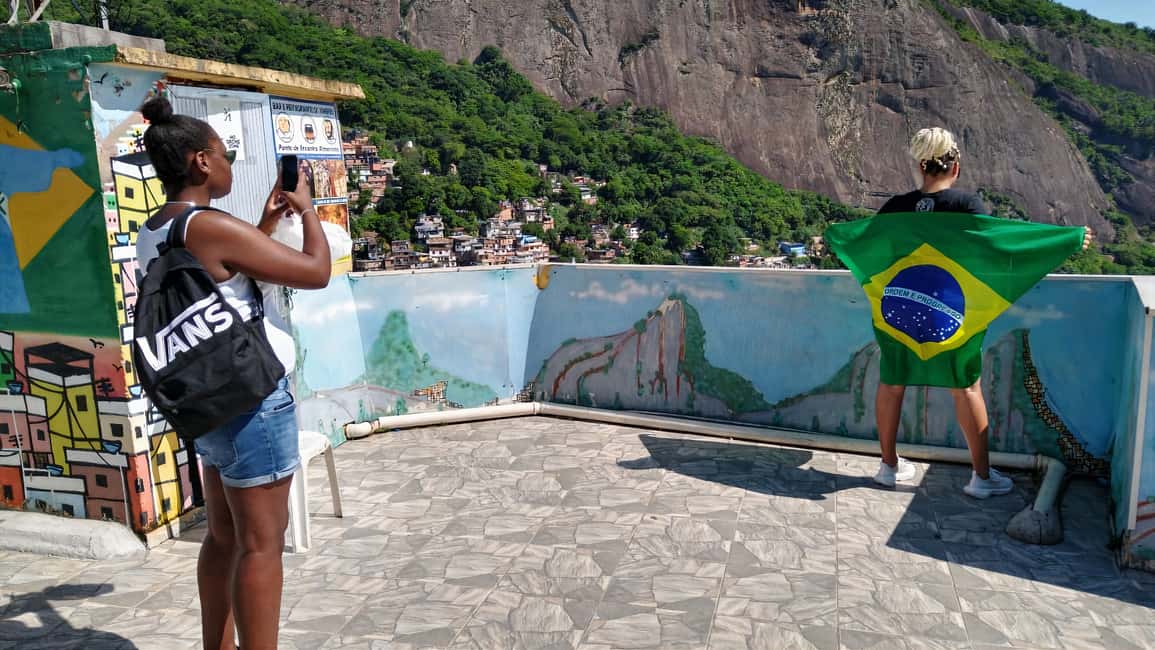 imagen n.º 3 de Río de Janeiro: Tour a pie de medio día por la favela de Rocinha actividad en Río de Janeiro, subida por el proveedor