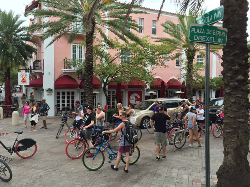 image n.2 of Miami: 2-Hour Art Deco Bike Tour activity in Miami, uploaded by supplier