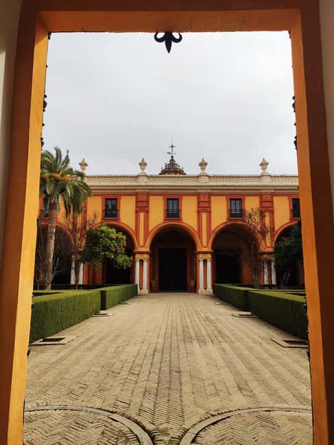 image n.3 of Seville: Alcázar Tour with Tickets Included activity in Seville, uploaded by supplier