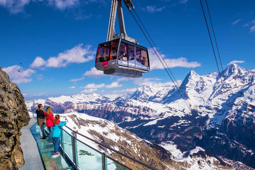 imagen n.º 3 de Zúrich: Excursión de un día al Schilthorn, Paseo de la Emoción y Mundo Bond actividad en Interlaken, subida por el proveedor
