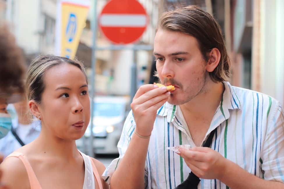 imagem n.8 de Tour gastronómico pelas ruas de Hong Kong com moradores locais - Dim Sum, Wonton atividade em Hong Kong, carregada pelo fornecedor