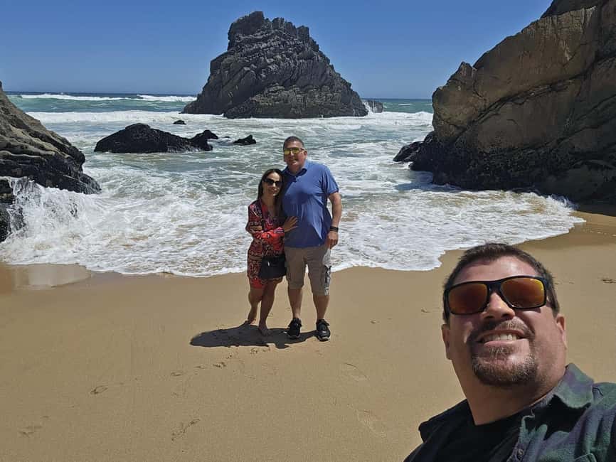 imagem n.9 de LISBOA: Passeios incríveis de Tuktuk com um guia local português atividade em Nazaré, Portugal, carregada pelo fornecedor
