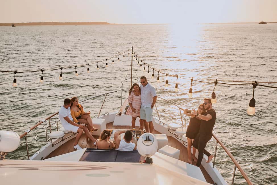image n.1 of Cartagena: Sunset Cruise with Open Bar activity in Cartagena, uploaded by supplier