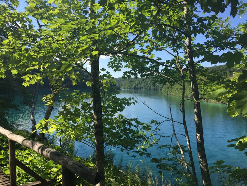 imagem n.16 de Zagreb: Visita guiada a Rastoke e aos Lagos Plitvice com ingresso atividade em Slunj, carregada pelo fornecedor