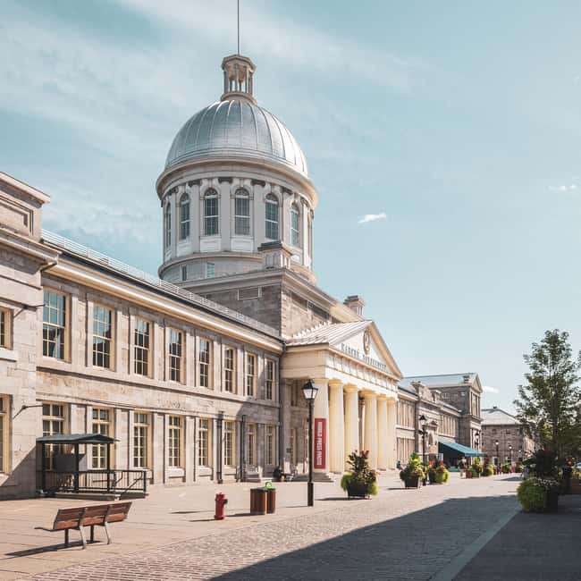 imagem n.2 de Montreal: Visita guiada a pé à Velha Montreal atividade em Montreal, carregada pelo fornecedor