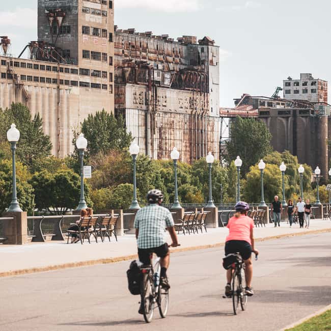 imagem n.6 de Montreal: Visita guiada a pé à Velha Montreal atividade em Montreal, carregada pelo fornecedor