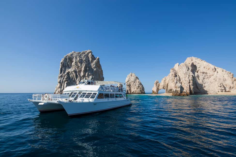 image n.15 of Los Cabos: Sunset Dinner Cruise with Transportation activity in Cabo San Lucas, uploaded by supplier