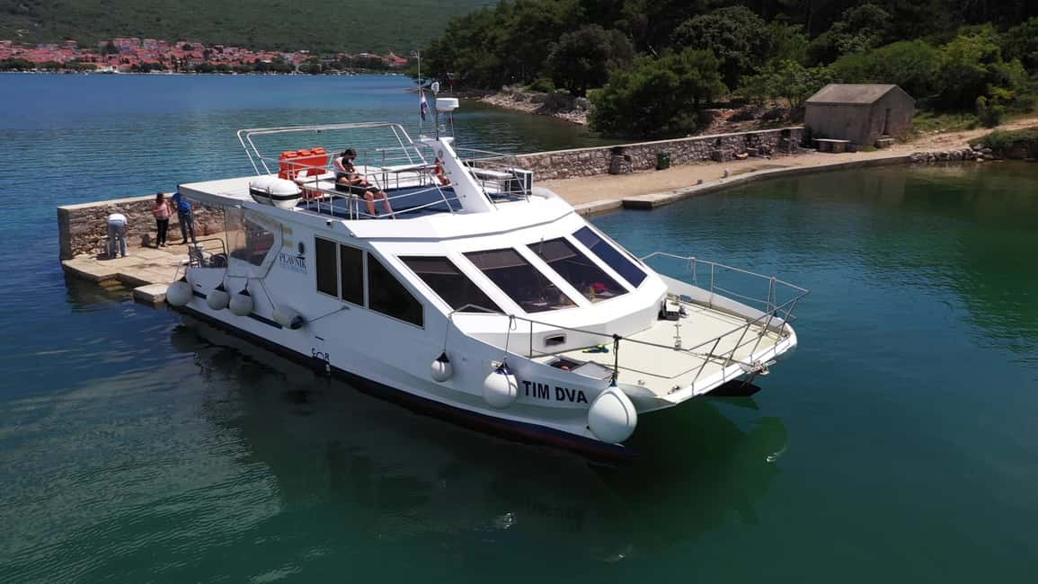 immagine n.4 di Isola di Krk: Escursione di mezza giornata in barca alle cinque isole attività in Contea di Zagabria, caricata dal fornitore