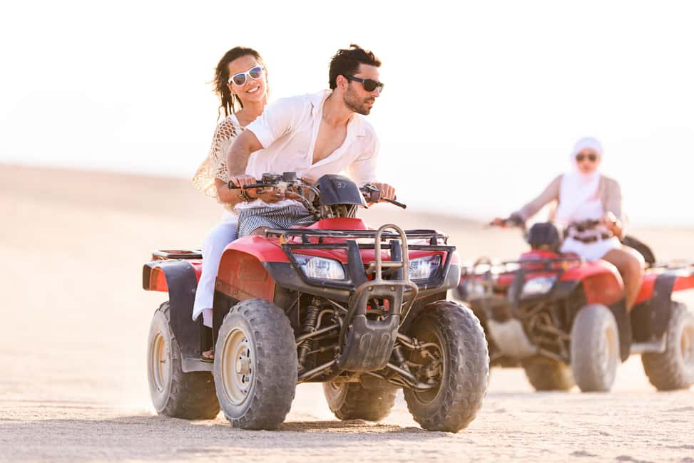 Immagine nº 1 di Muscat: Tour del deserto e del Wadi Bani Khalid con opzione Quad Bike attività a Regione al-Sharqiyya, caricata dal fornitore