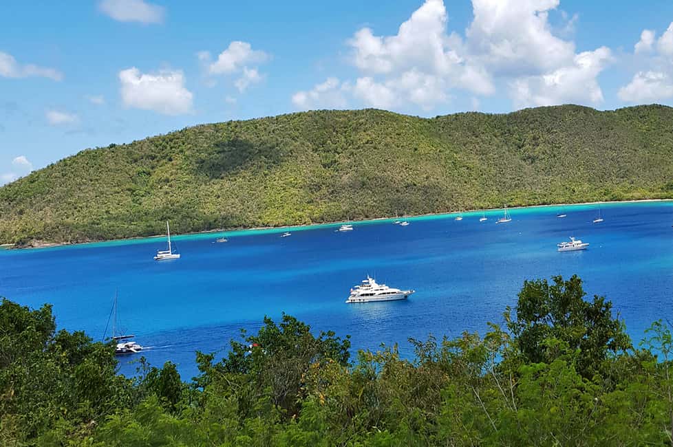 Immagine nº 1 di Da St. Thomas: Tour guidato di St. John e delle piantagioni di Annaberg attività a Saint John, Isole Vergini americane, caricata dal fornitore