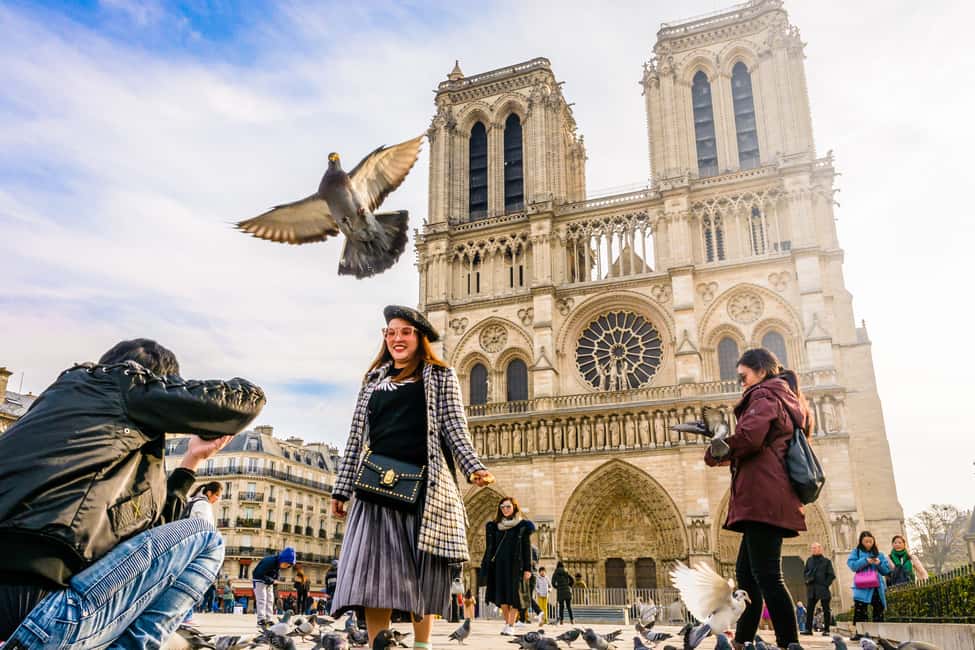 Image N°2 de Paris : Visite privée d'une jounée-Louvre Sainte Chapelle Billets activité à Paris, publiée par le prestataire