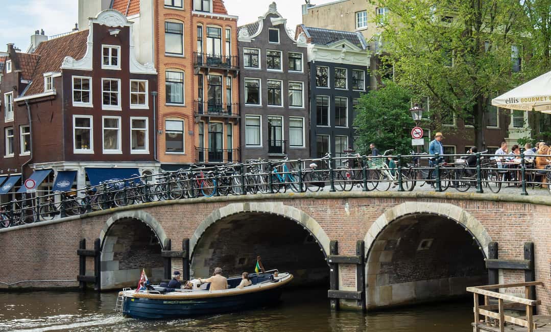 Immagine nº 6 di Amsterdam: Quartiere a luci rosse e tour della città in tedesco o in inglese attività a Amsterdam, caricata dal fornitore