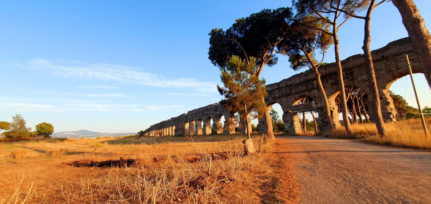 Immagine nº 3 di Roma: Tour podistico nel Parco degli Acquedotti attività a Roma, caricata dal fornitore