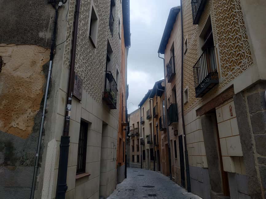 imagen n.º 5 de Segovia: Visita guiada a pie con entrada a la Catedral y el Alcázar actividad en Segovia, subida por el proveedor