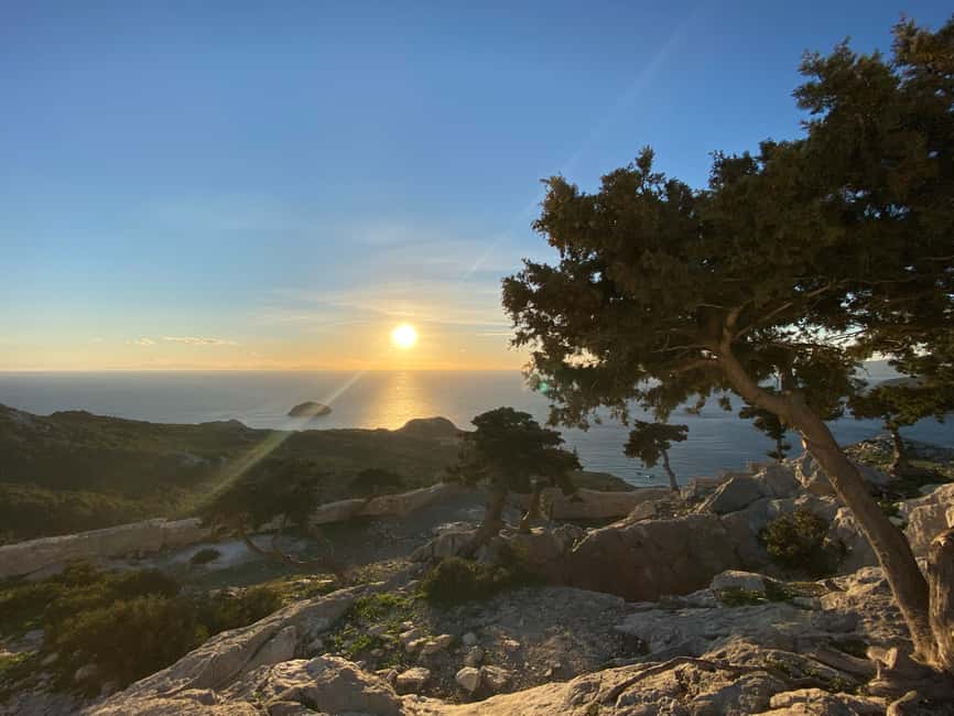 image n.5 of Monolithos: Small Group Hike and Sunset at Monolithos Castle activity in Monolithos, uploaded by supplier