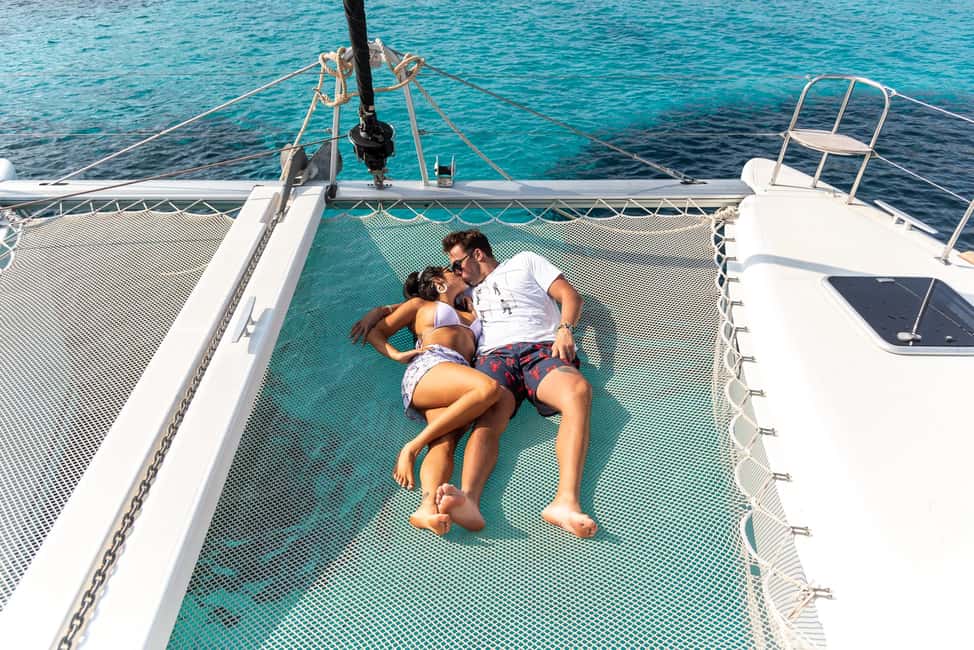 image n.16 of Athens: Catamaran Trip to Poseidon Temple with Meal & Drinks activity in Sounion, uploaded by supplier