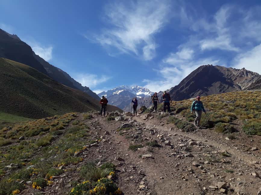 imagem n.1 de Mendoza: Excursão ao Parque de Alta Montanha e Aconcágua com churrasco atividade em Província de Mendoza, carregada pelo fornecedor