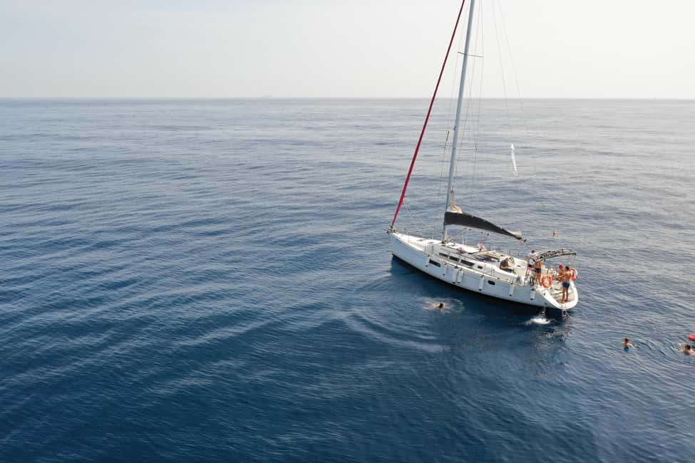 image n.3 of Barcelona: 2-Hour Sunset Sailboat Trip activity in Barcelona, uploaded by supplier