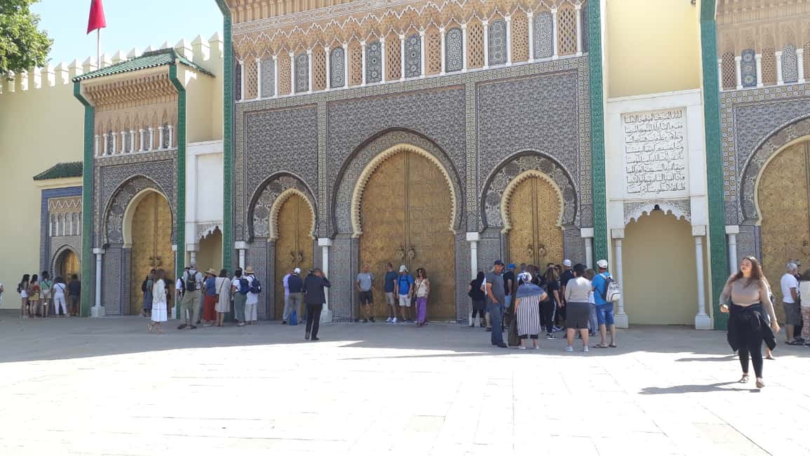 Image N°5 de Fès : Visite des remparts de la médina en minibus activité à Fès, publiée par le prestataire