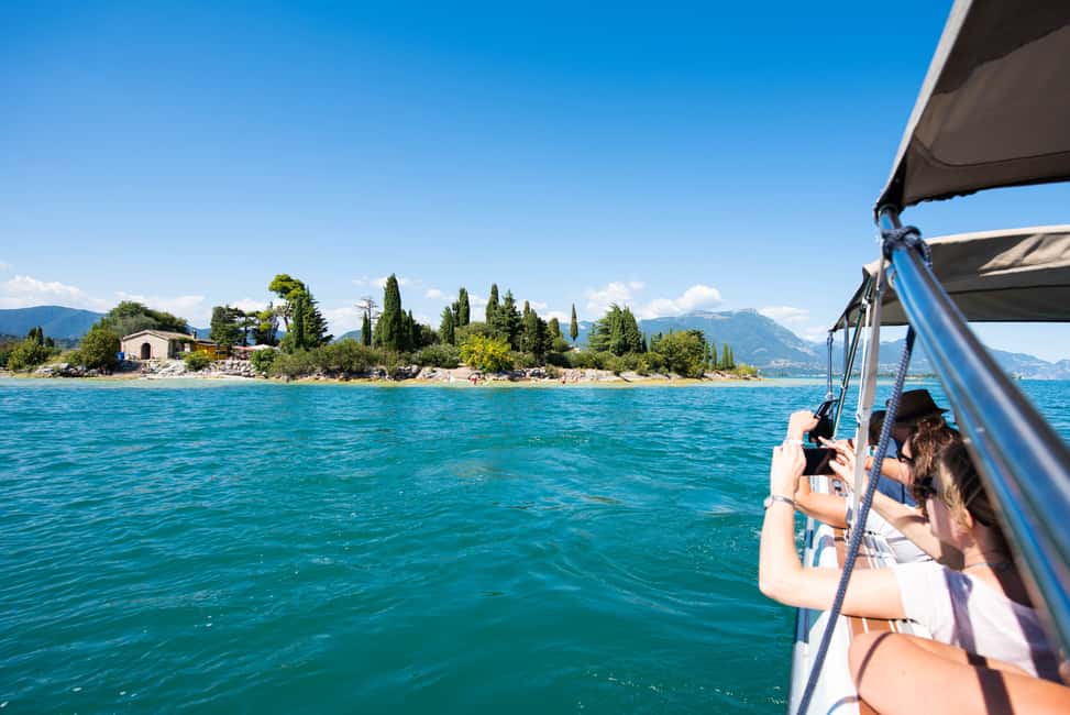image n.13 of Sirmione: Scenic Afternoon Boat Cruise with Prosecco & Snack activity in San Felice del Benaco, uploaded by supplier