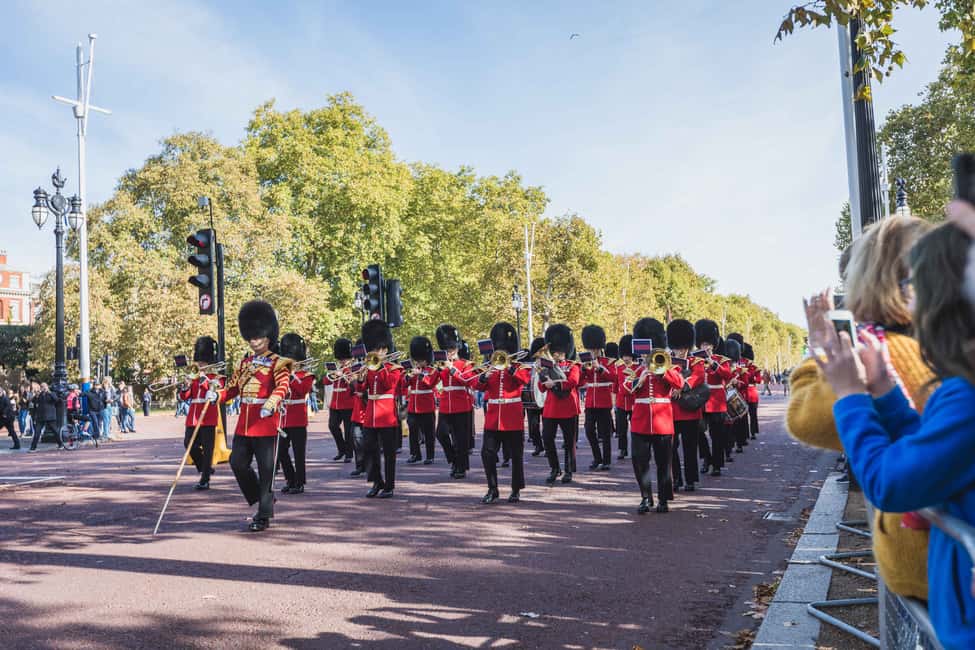 image n.2 of London: Changing of the Guard Walking Tour activity in London, uploaded by supplier