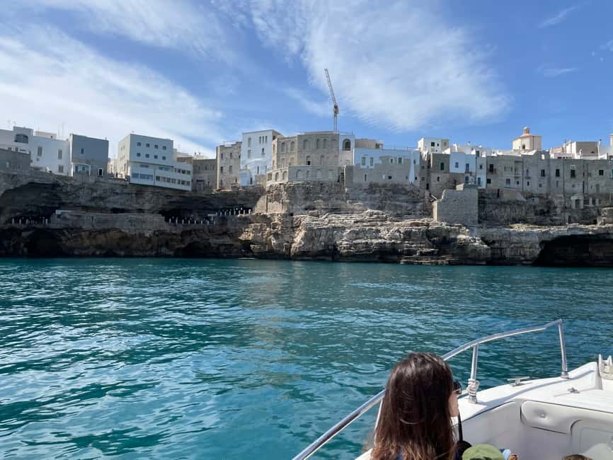 image n.24 of Polignano a Mare: Speedboat Cruise to Caves with Aperitif activity in Polignano a Mare, uploaded by supplier