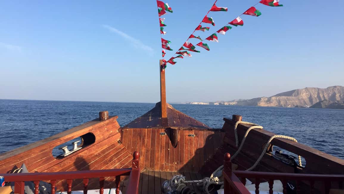 Immagine nº 14 di Crociera in Dhow al tramonto attività a Mascate, caricata dal fornitore