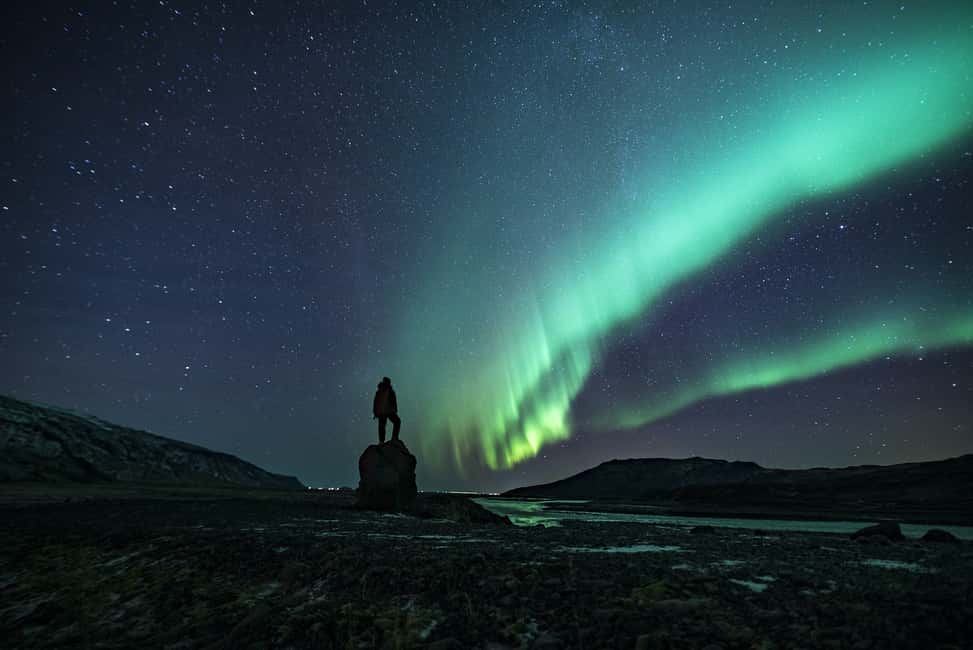 image n.3 of Reykjavik: Northern Lights with Icelandic Treats and Liquor activity in Reykjavik, uploaded by supplier