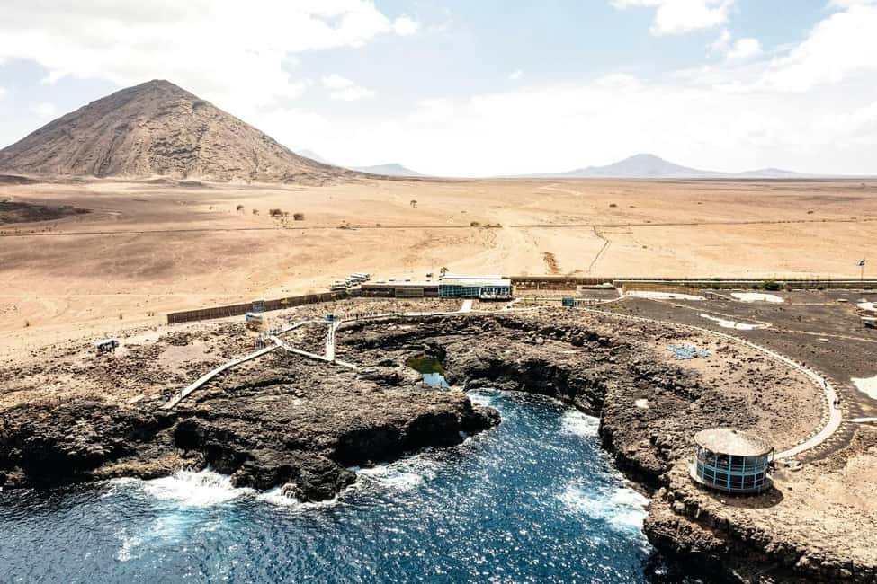 imagem n.8 de Excursão de dia inteiro aos cartões postais de Sal com Kite Beach e almoço atividade em Santa Maria, Cabo Verde, carregada pelo fornecedor