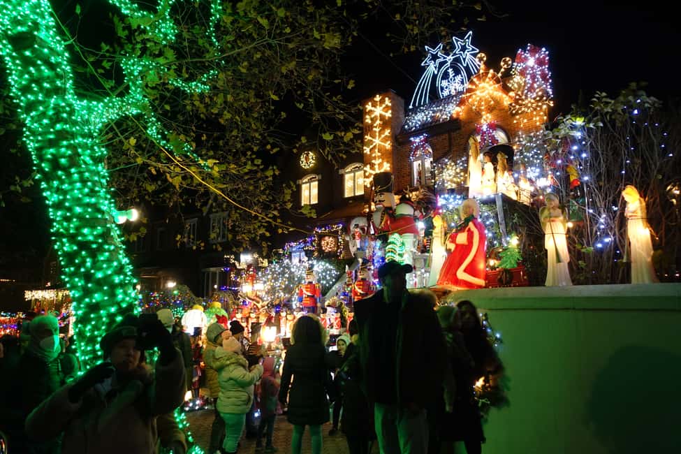 image n.21 of From Manhattan: 4-Hour Christmas Lights Luxury Bus Tour activity in New York City, uploaded by supplier
