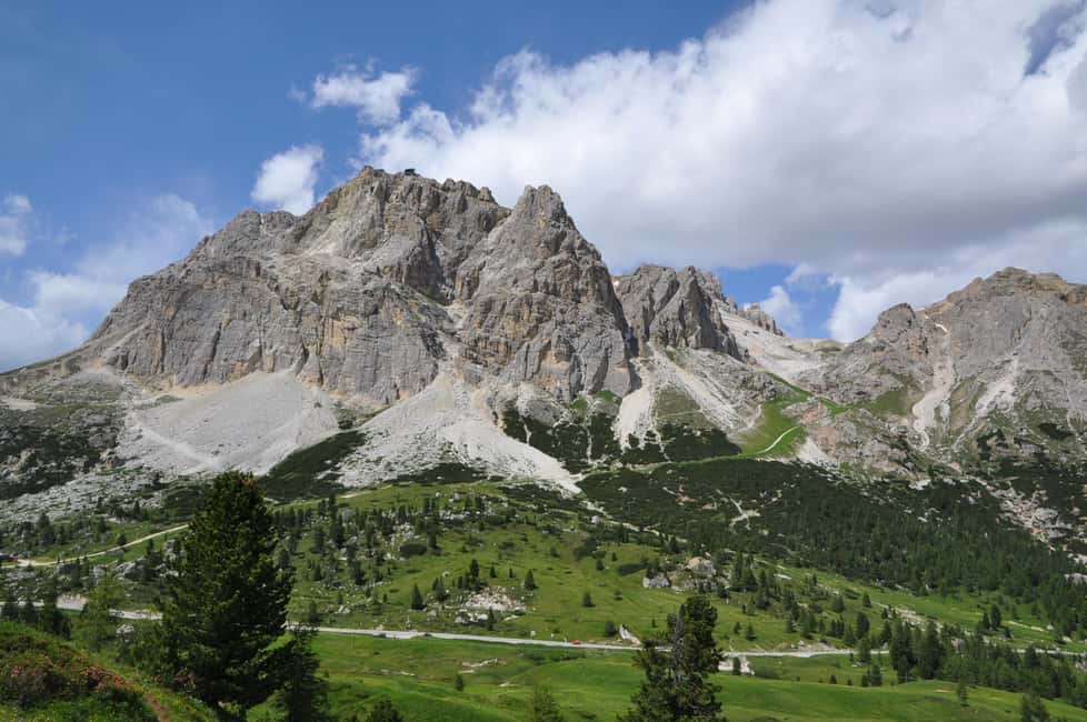 image n.4 of From Venice: Dolomites, Lake Misurina, and Cortina Day Trip activity in Trentino-South Tyrol, uploaded by supplier