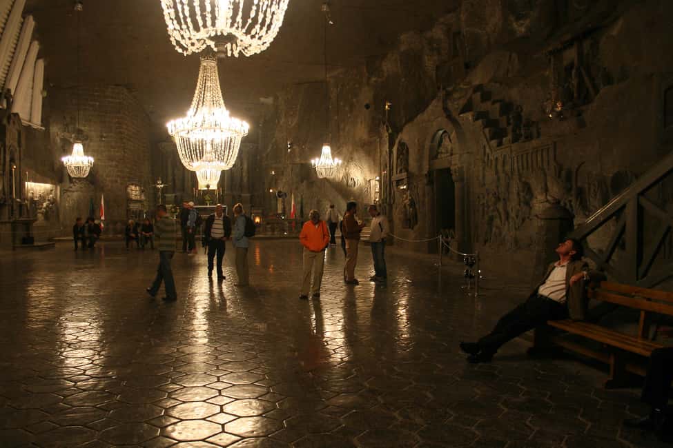 image n.3 of From Krakow: Wieliczka Salt Mine Guided Tour (Hotel Pick-up) activity in Wieliczka, uploaded by supplier
