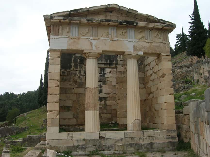 image n.15 of From Athens: City, Delphi, Meteora, & Santorini 8-Day Tour activity in Fira, uploaded by supplier