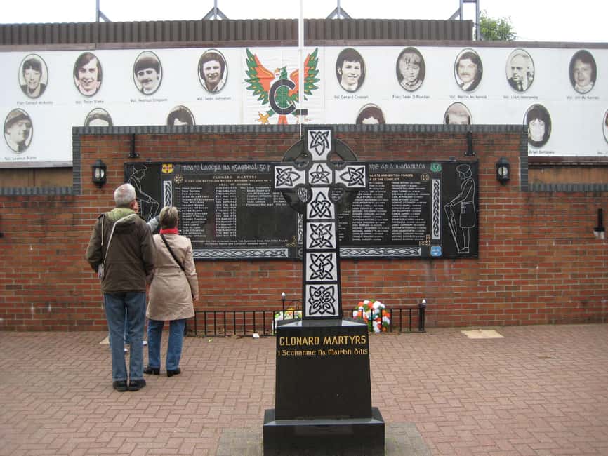 image n.8 of Belfast: Private Black Taxi Cab Political Murals Tour activity in Belfast, uploaded by supplier