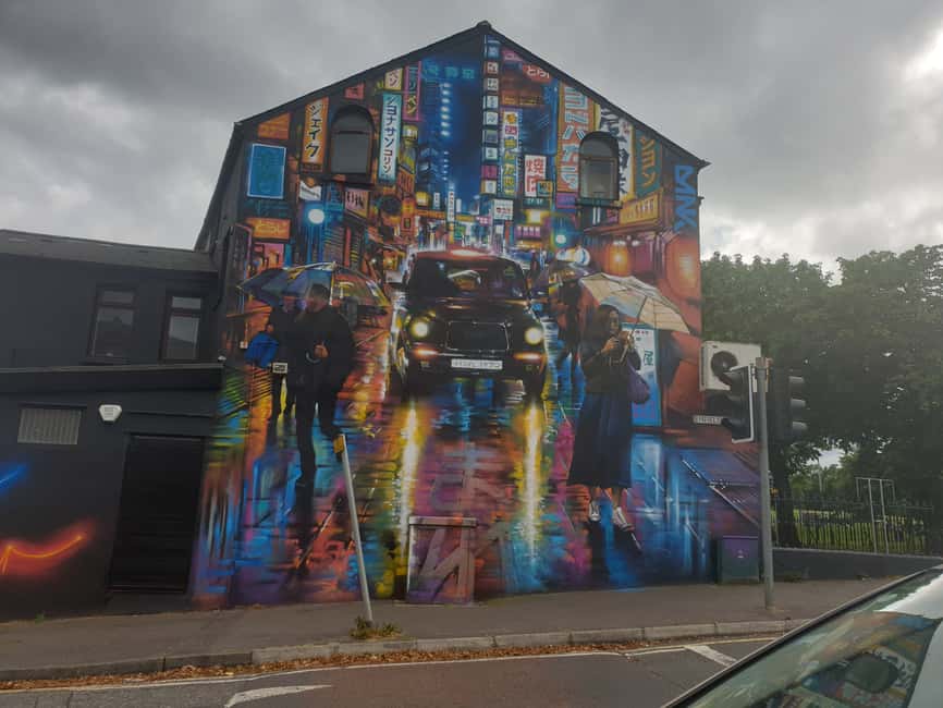image n.4 of Belfast: Private Black Taxi Cab Political Murals Tour activity in Belfast, uploaded by supplier
