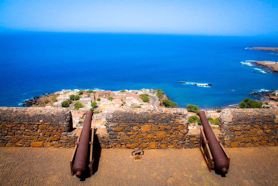 imagem n.1 de Excursão Terrestre: Excursão Histórica Praia e Cidade Velha de 3 Horas atividade em Praia, Cabo Verde, carregada pelo fornecedor