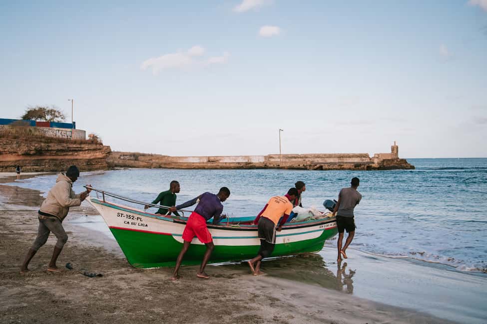 imagem n.1 de Da Praia: Passeio pelos destaques da Ilha de Santiago atividade em Tarrafal, carregada pelo fornecedor