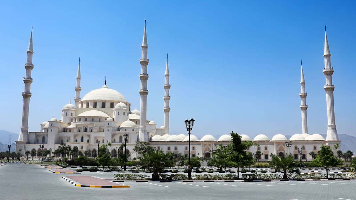 imagem n.5 de Dubai: Mesquita Sheikh Zayed, Fujairah e Khorfakkan Tour atividade em Fujairah, carregada pelo fornecedor