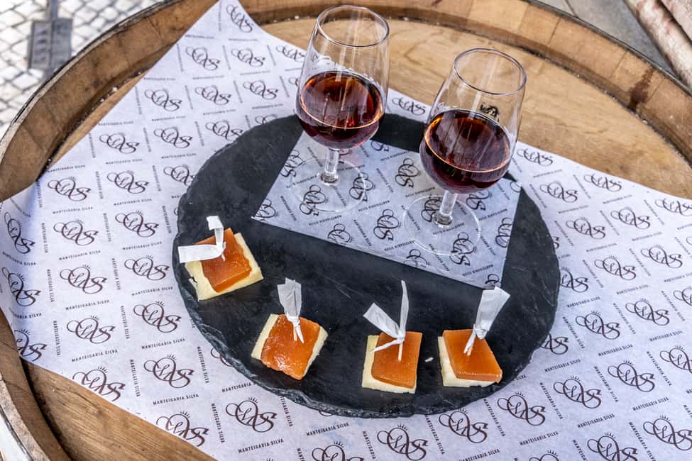 image n.5 of Lisbon: Food Tasting Tour by Tuk Tuk with 2 Stops activity in Lisbon, uploaded by supplier